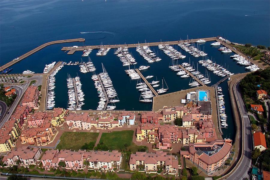 Apartment Giulia Muggia Exterior photo