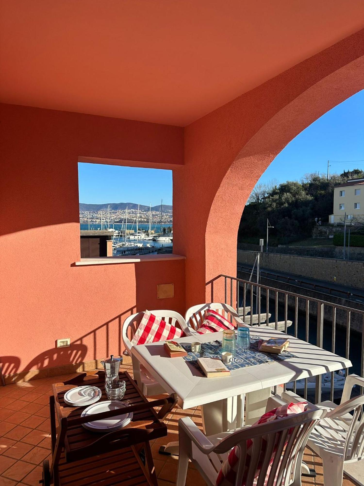 Apartment Giulia Muggia Exterior photo